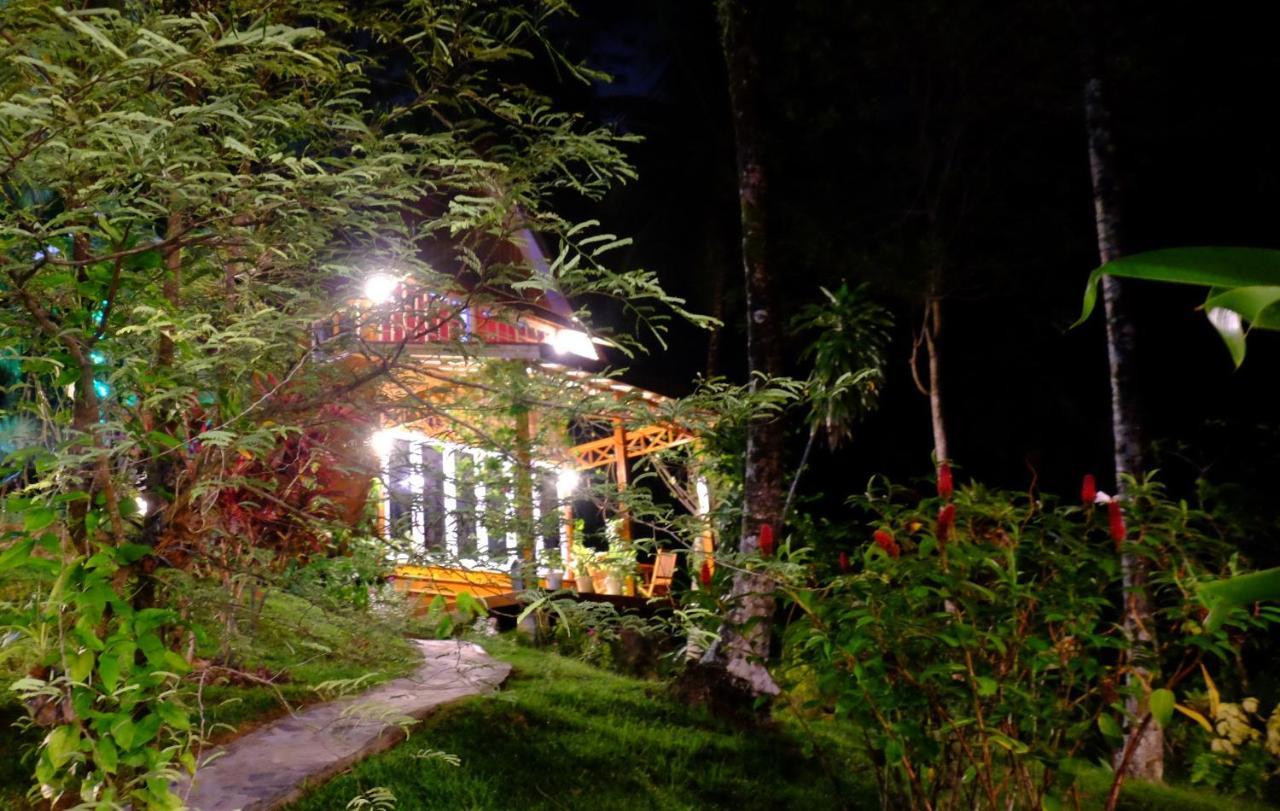 Air Manis Hillside Villa Cafe & Resto Padang (Sumatra) Exterior foto