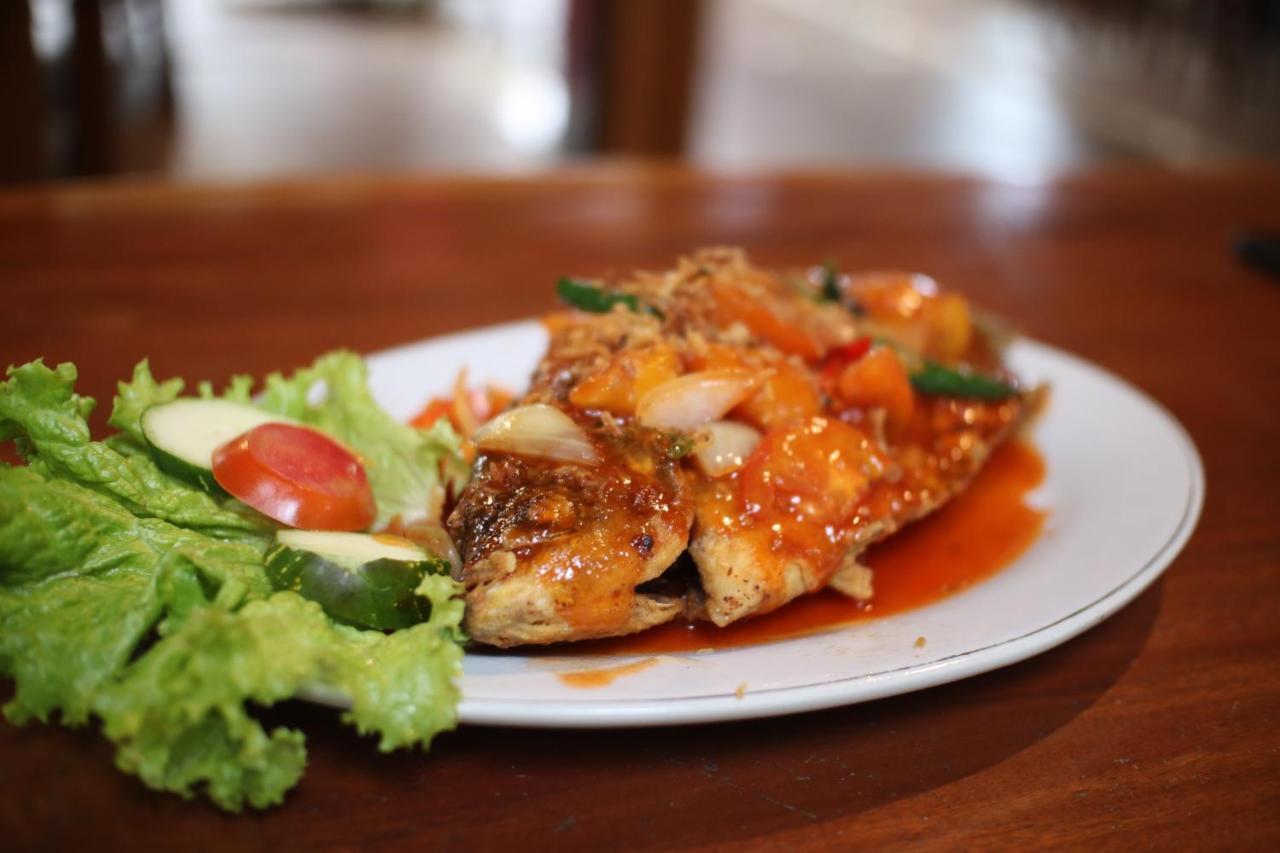 Air Manis Hillside Villa Cafe & Resto Padang (Sumatra) Exterior foto