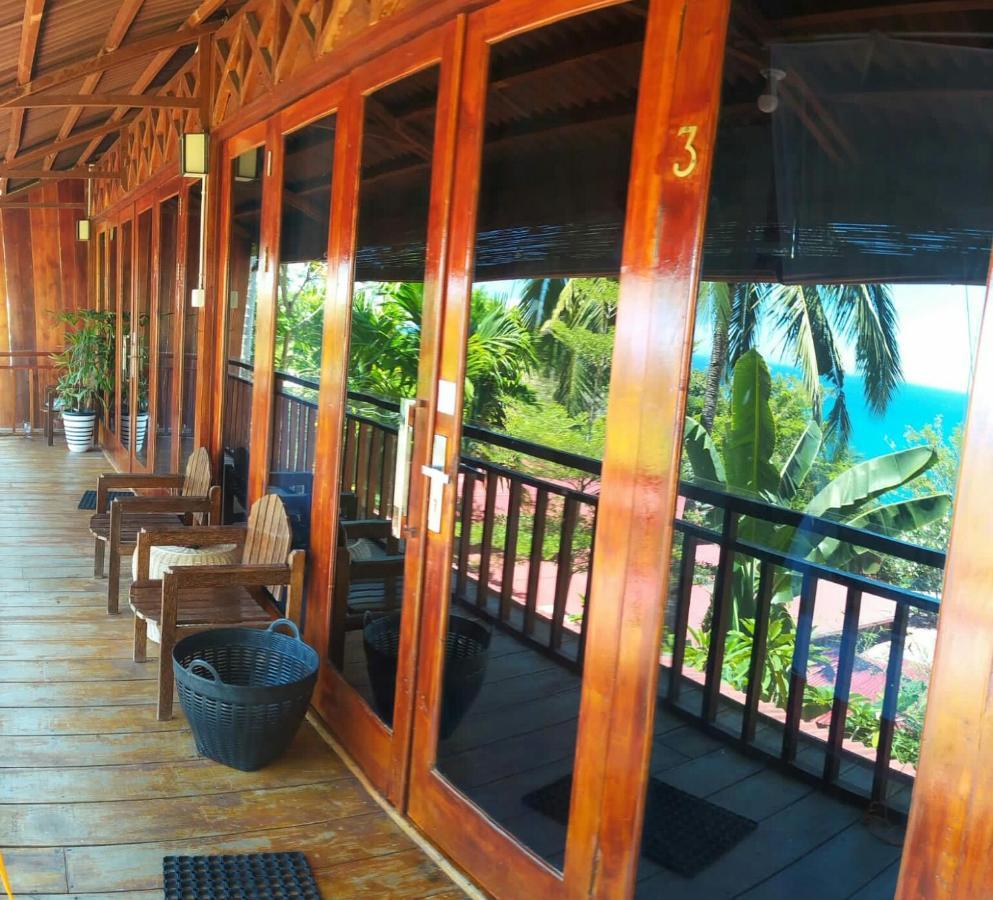 Air Manis Hillside Villa Cafe & Resto Padang (Sumatra) Exterior foto